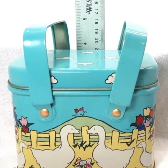 Vintage tin box company double handle tin- Geese Farm Scene - Picture 8 of 9